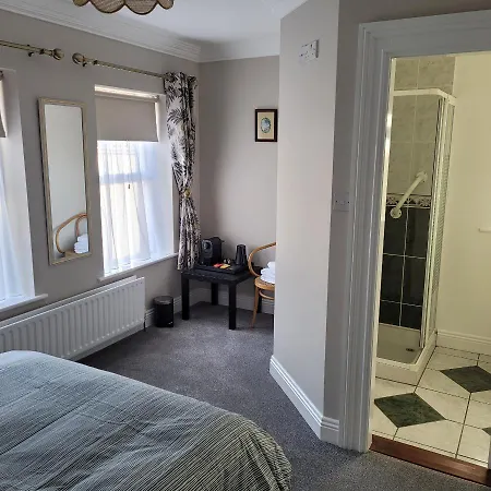 Dun Maeve בית הארחה